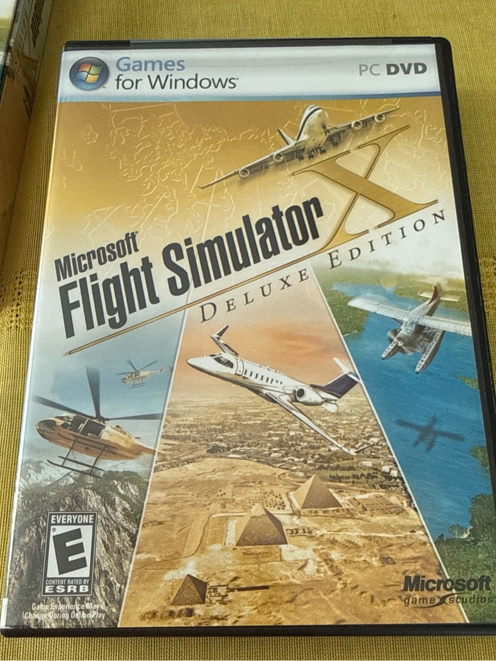 Microsoft Flight Simulator X Deluxe Edition - Gold & Blue Artwork 2006. Sealed.